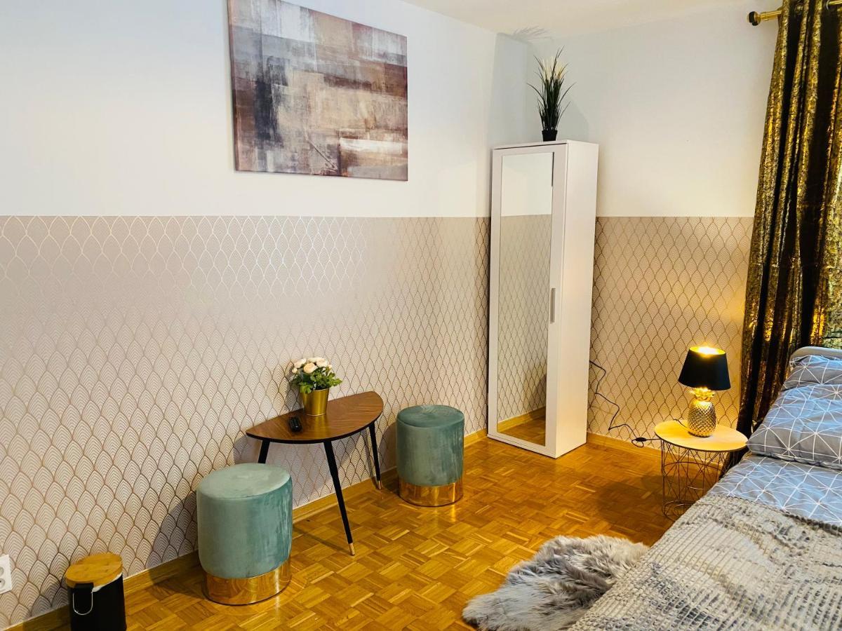 Clicktheflat Solidarnosci City Center Apart Rooms Varsovia Exterior foto